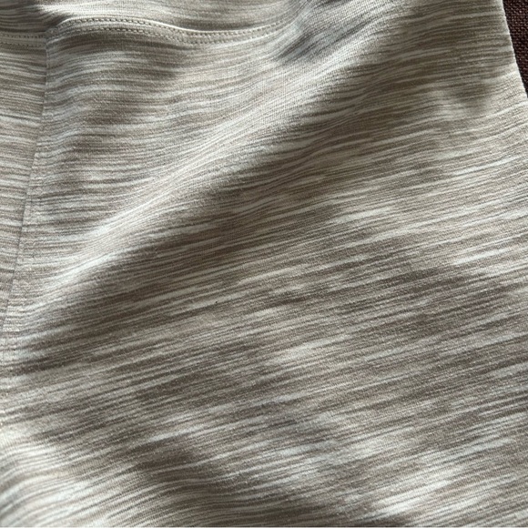 OUTDOOR VOICES align shorts - Picture 3 of 7